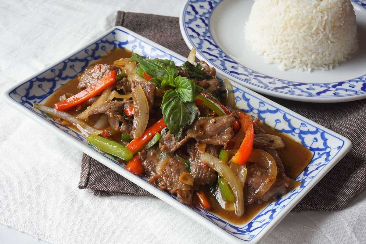 23. Pad Kra Praow
