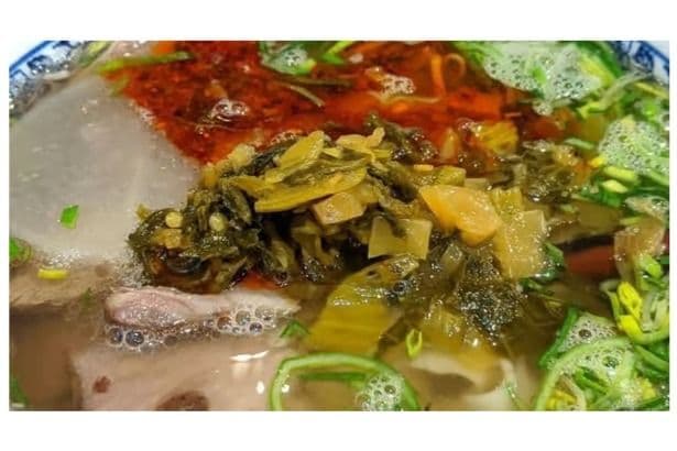 2.Hand Pulled Noodle with Pickled Sour Mustard in Beef Soup