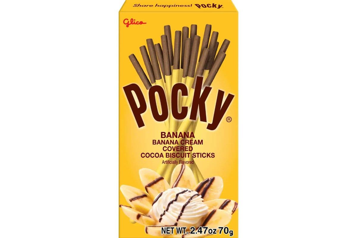 Pocky Chocolate Banana (70gm) (150 Cal)