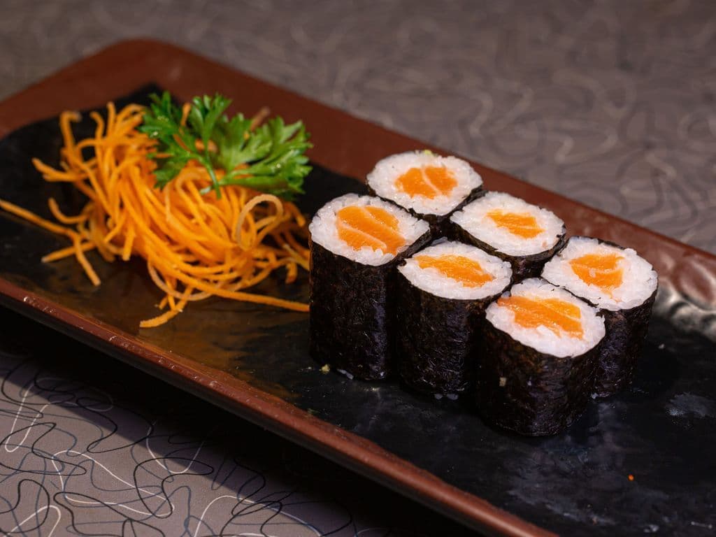 Salmon (Sake) Maki(6pcs)