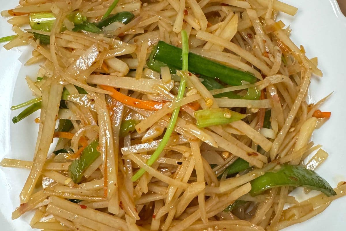 Stir Fried Shredded Potato 酸辣土豆丝