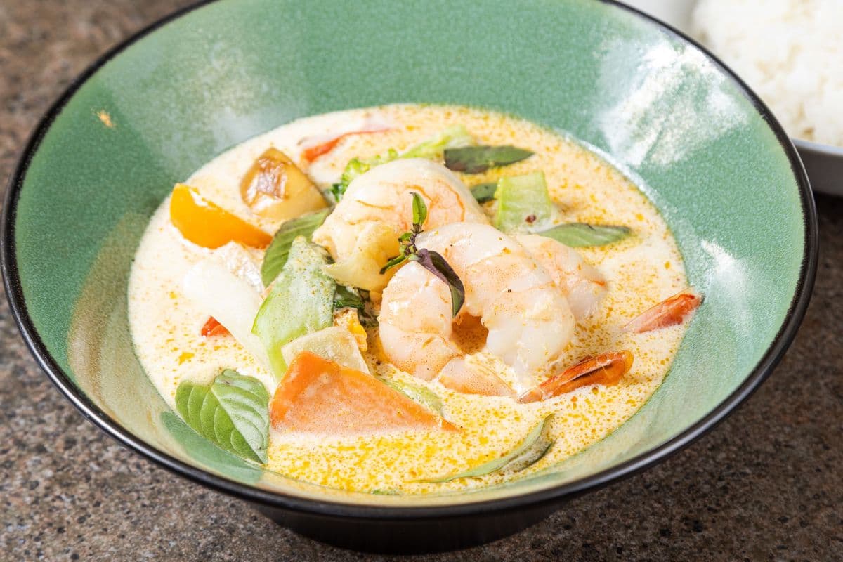 27a. Yellow Curry Shrimp