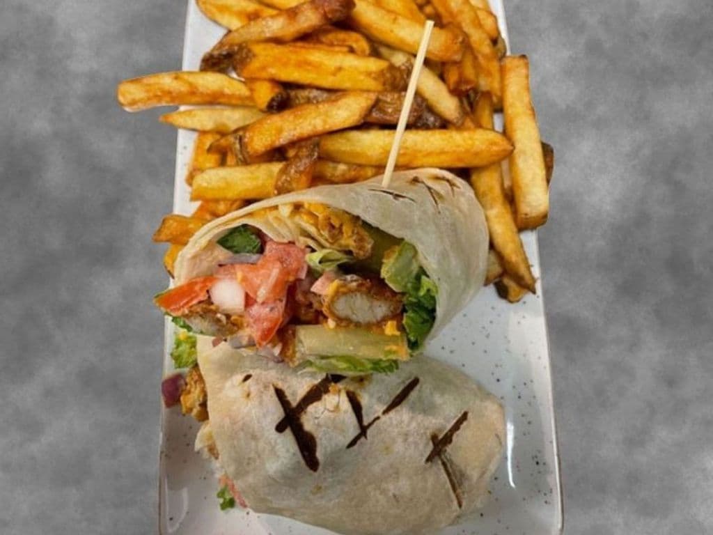CRISPY CHICKEN WRAP