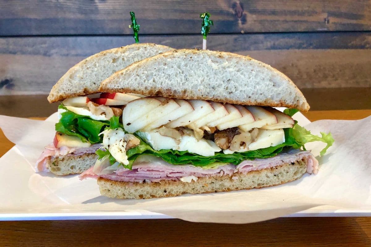 Apple Sandwich*contains walnuts