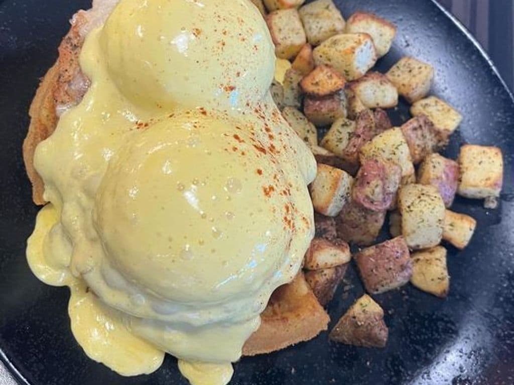 WAFFLE CORDON BLEU BENNY