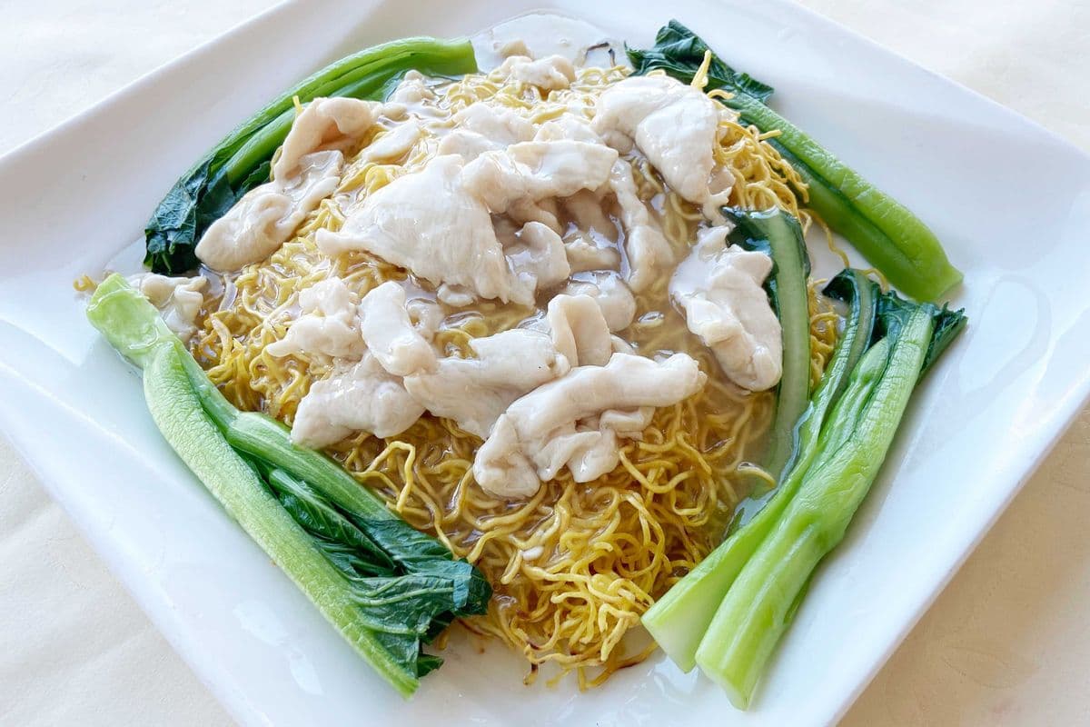 108. Sliced Chicken Fried Noodles
