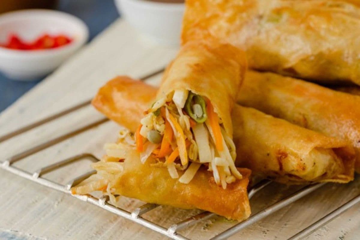FRIED LUMPIA (3 PCS)