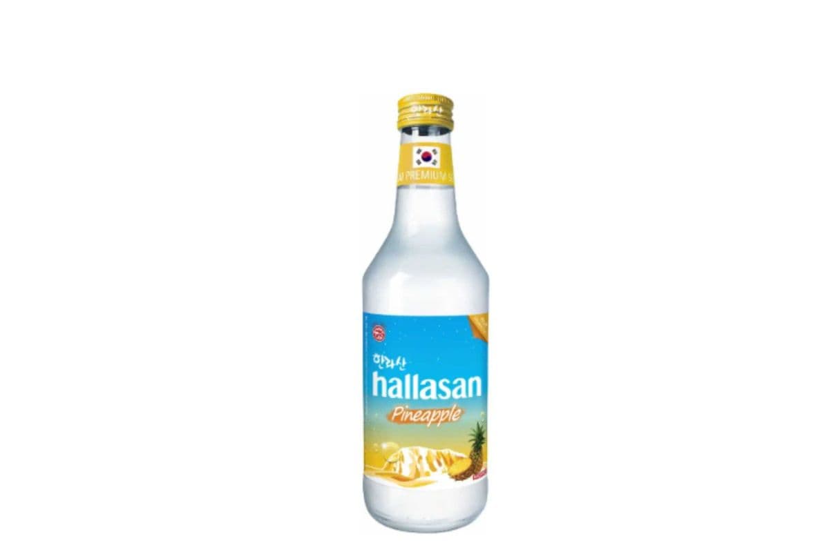 Hallasan Pineapple Soju (1 x 375ml)