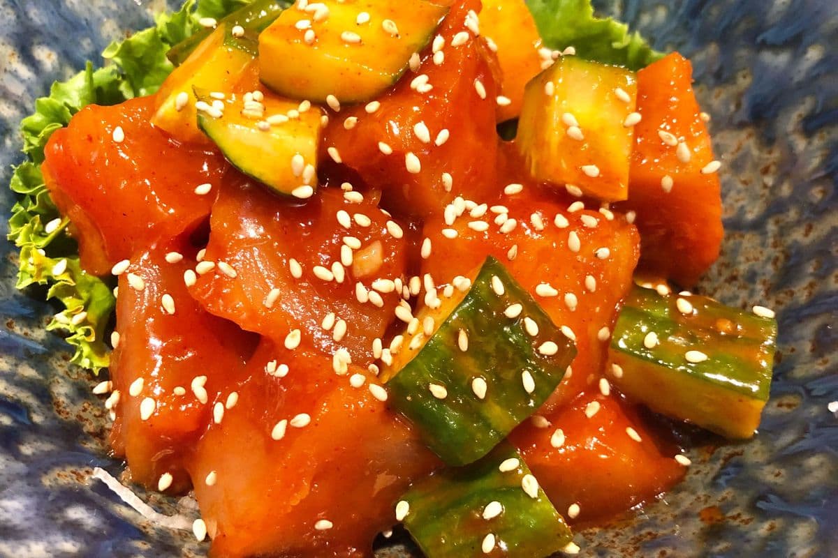 Spicy Salmon Sashimi Don