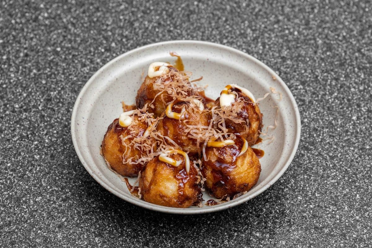 14. Octopus (Takoyaki) (6 pcs)