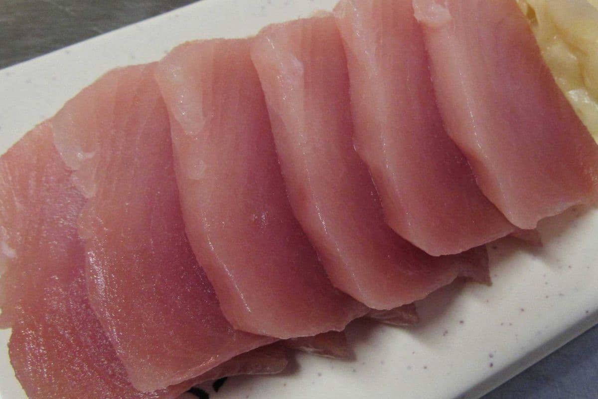 Tuna Sashimi (6 pcs)