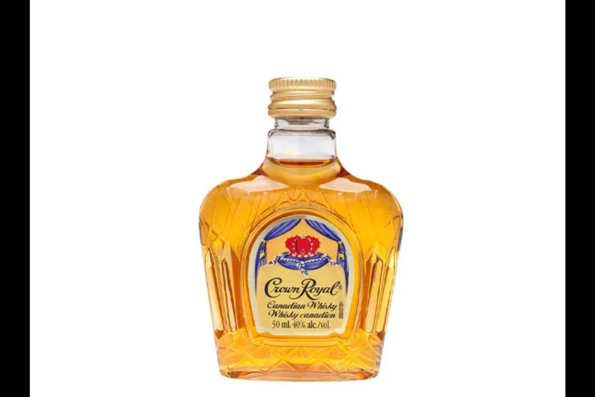 CROWN ROYAL (1 x 50ML) (1 x 50ML )