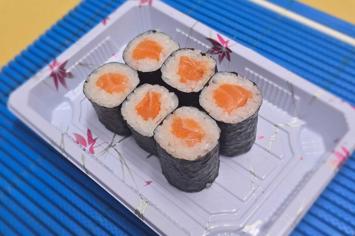 Salmon Maki