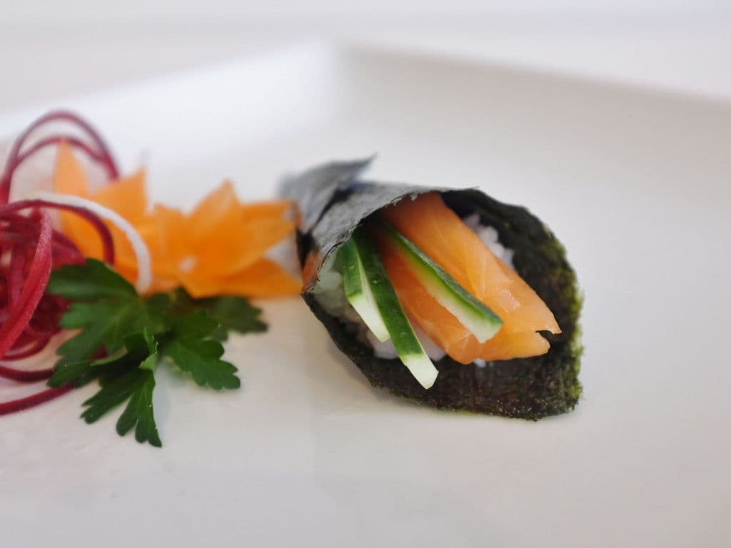 Salmon Hand Roll