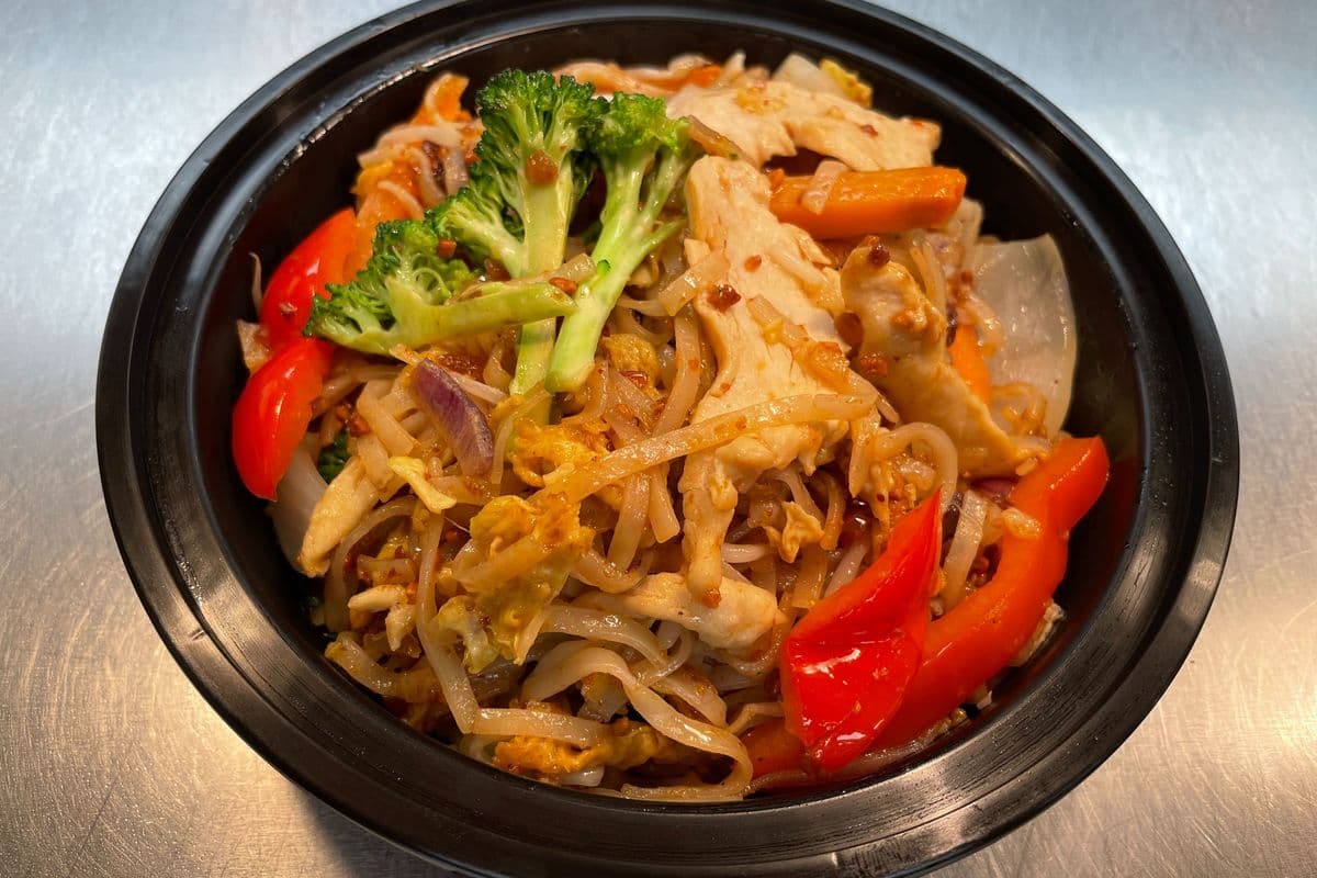 Peanut Noodles Stir Fry
