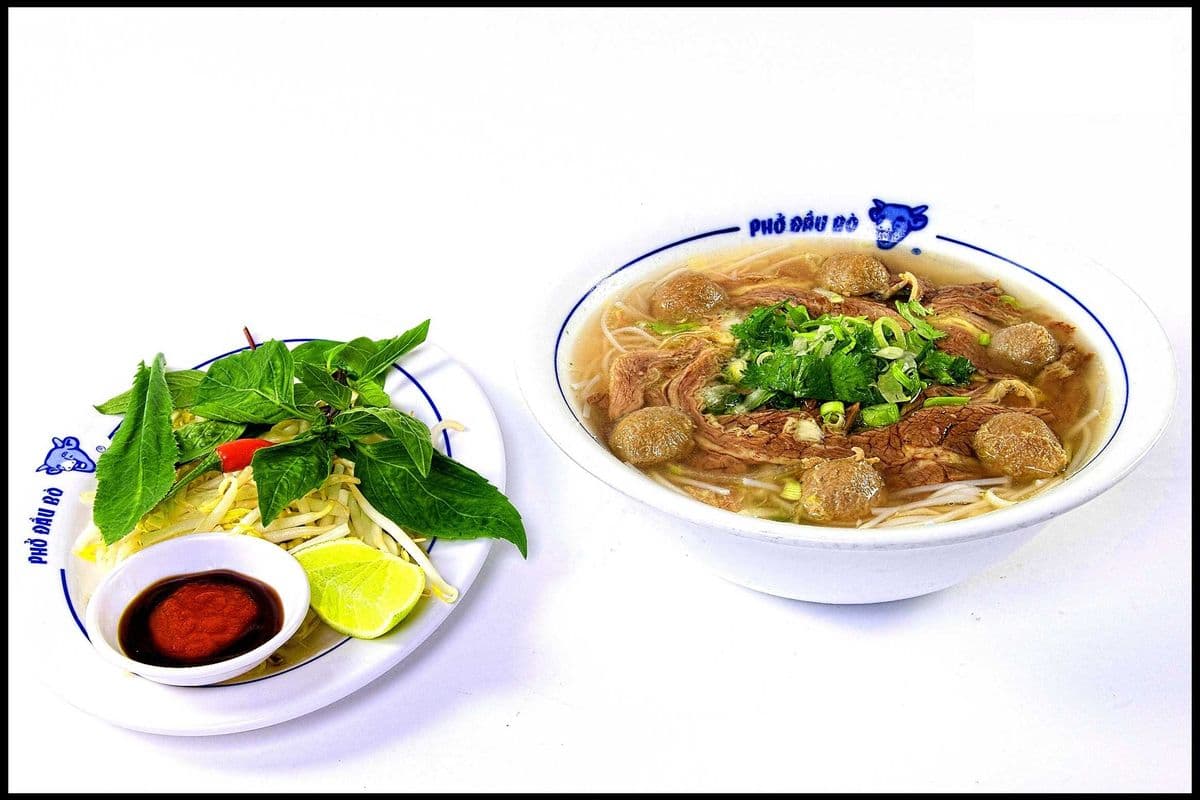 329. Well Done Beef and Beef Balls Rice Noodle Soup