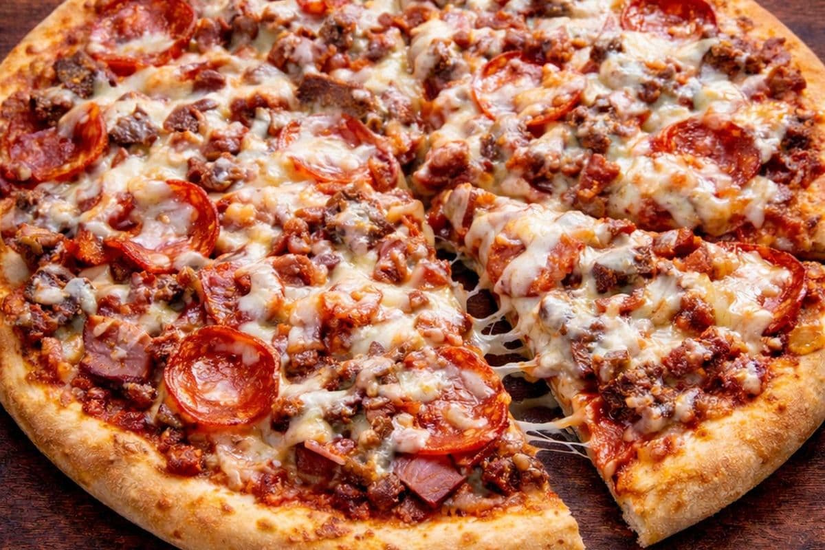 12" Medium Meat Lovers Pizza
