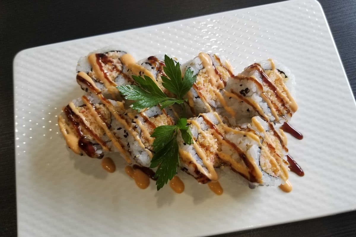 Spicy Crab Roll (8pcs)