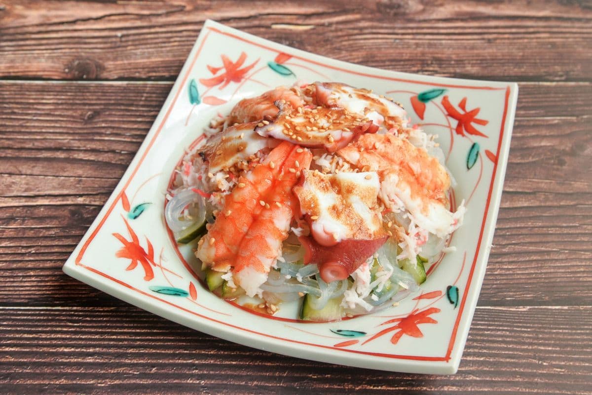 Deluxe Sunomono Salad