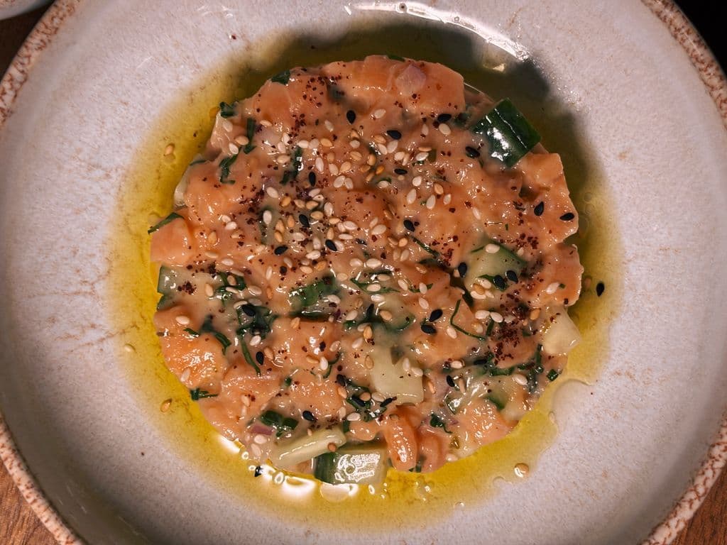 Tartare de Saumon \ Salmon Tartare