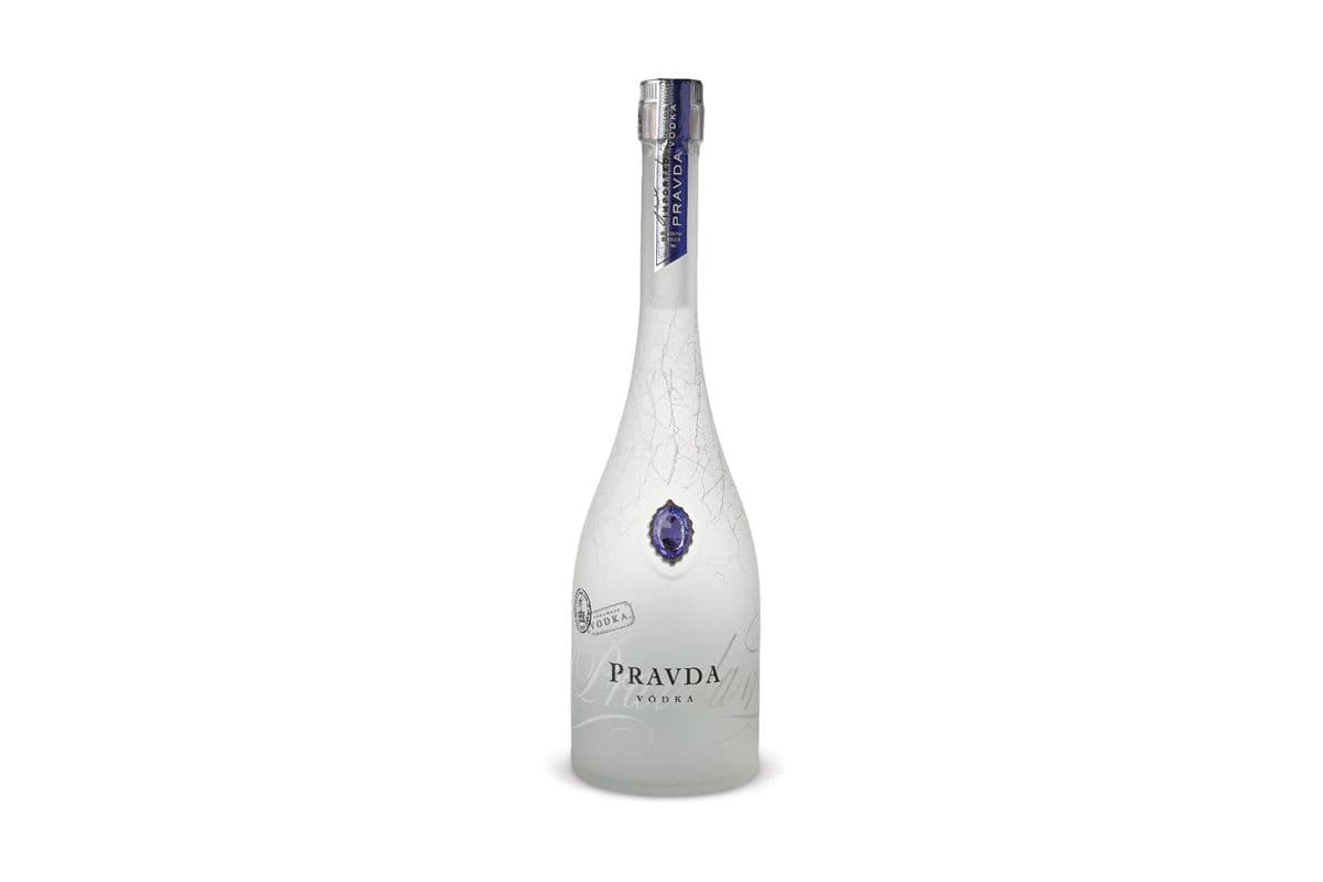 Pravda Premium Vodka (1 x 750mL)