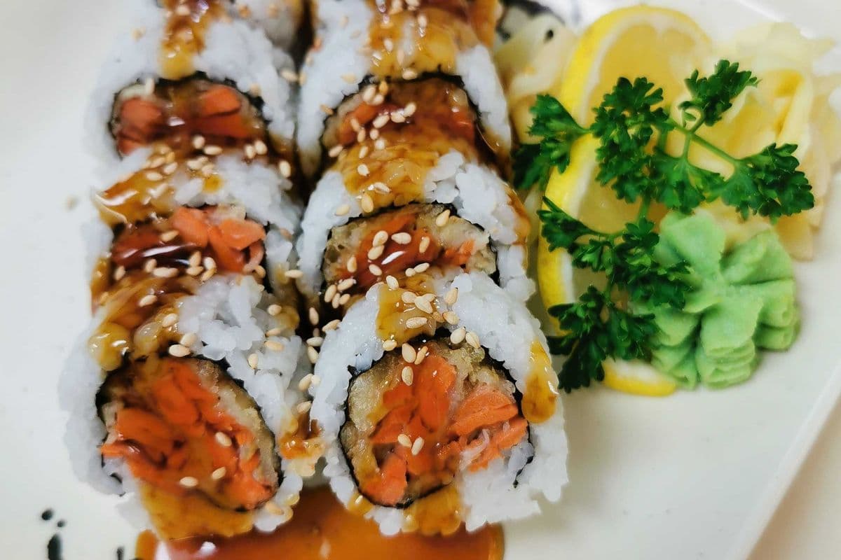 Salmon Tempura Roll