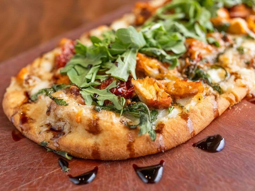 CHICKEN CARBONARA FLATBREAD
