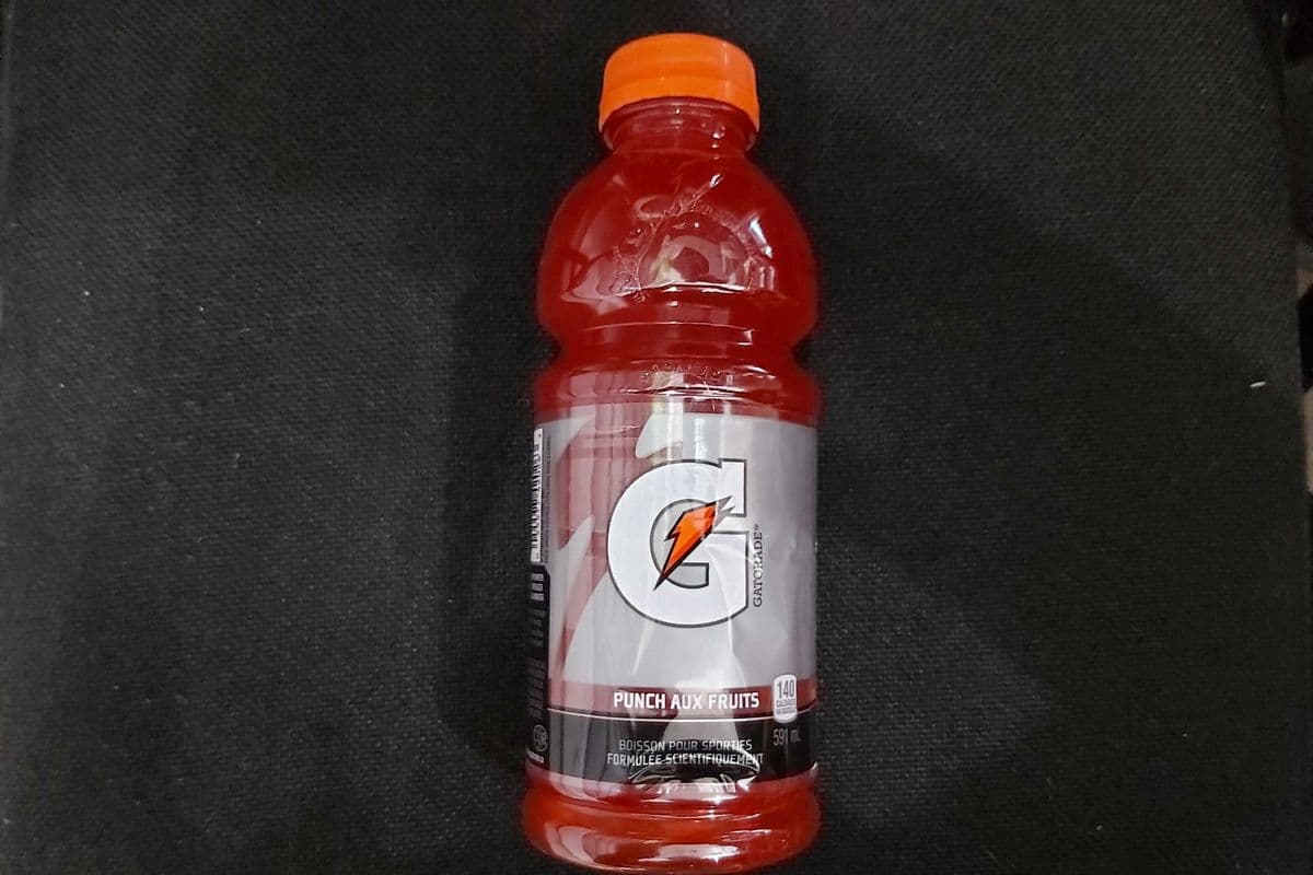 Gatorade 591ml punch aux fruits / Fruit Punch