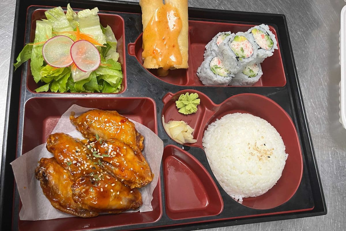 Hongkong (Thai Chilli) Wings Bento