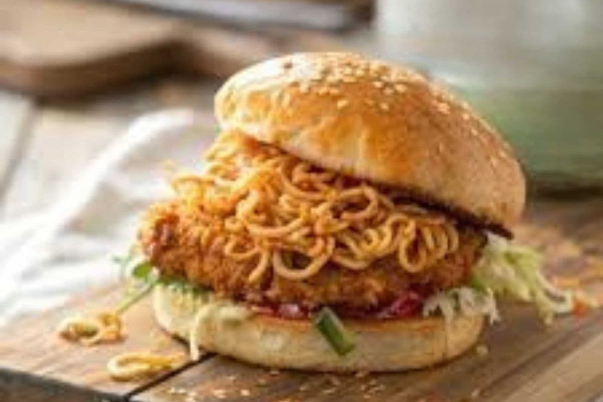 Chicken Noodle Burger (Indian Style)