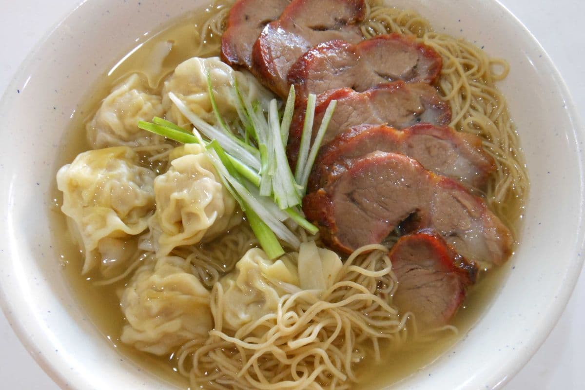 173 BBQ Pork and Wonton with Noodle in Soup 叉燒雲吞麺