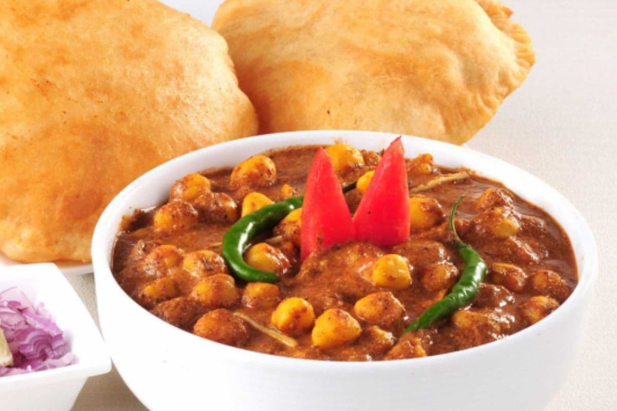 Chana Bhatura
