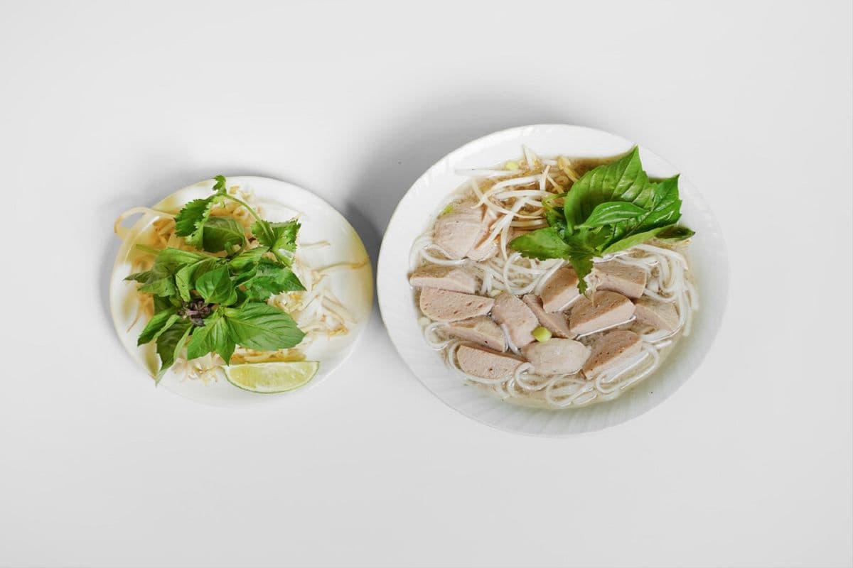 33. Chicken Balls Pho / Phở gà viên