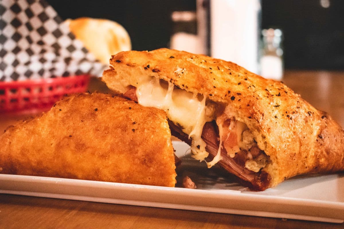 10" Calzone