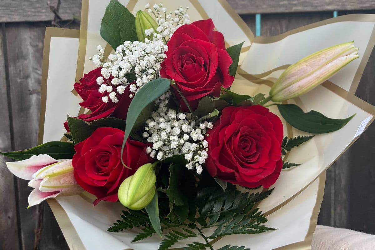 Rose Lily Bouquet