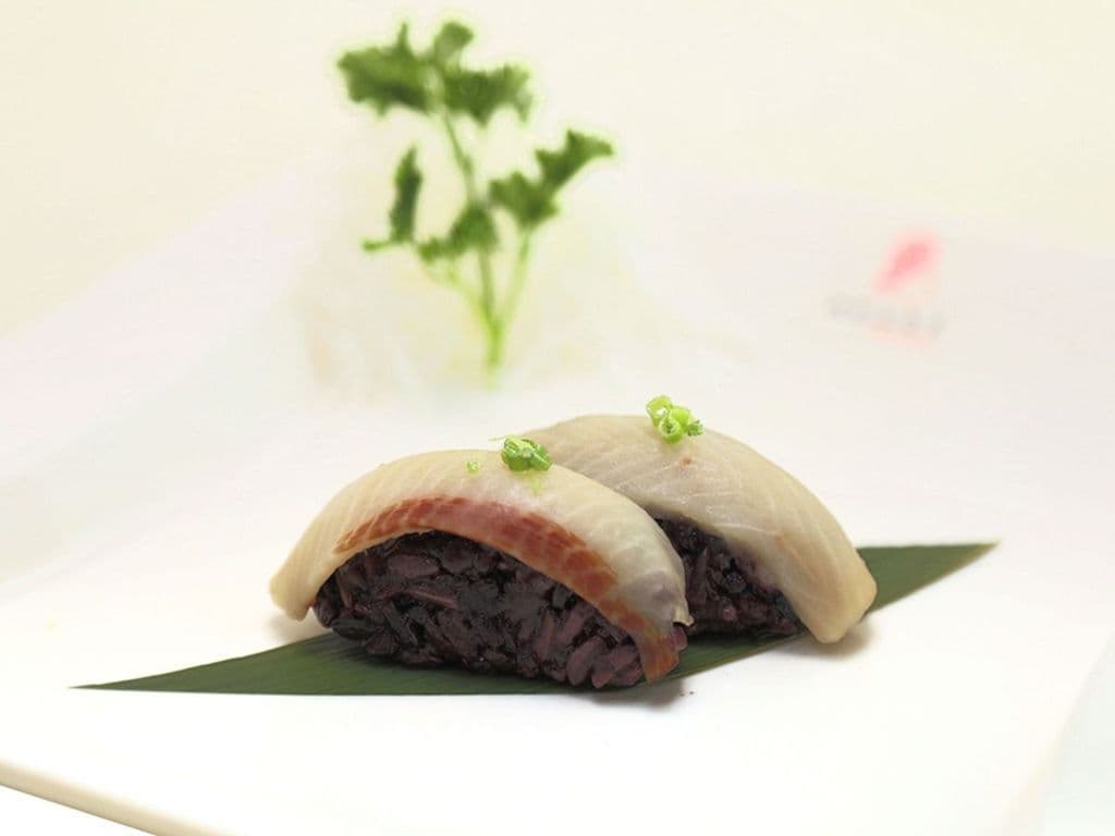 141B brown rice yellow tail su
