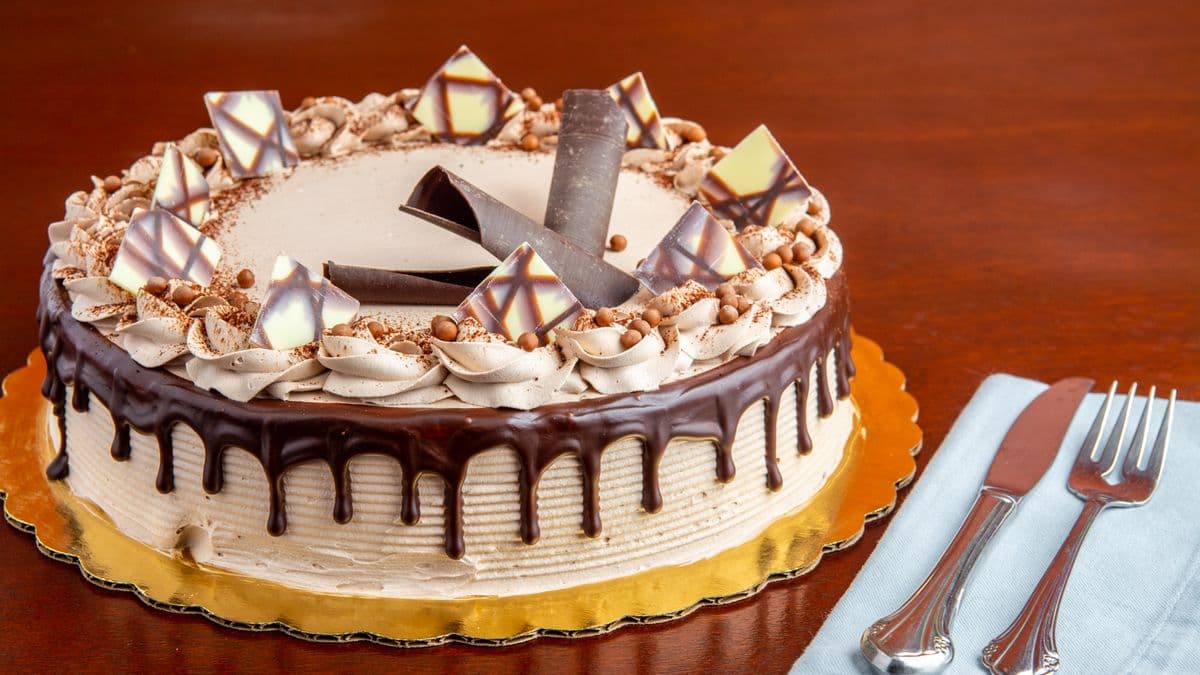 9" Chocolate Cake