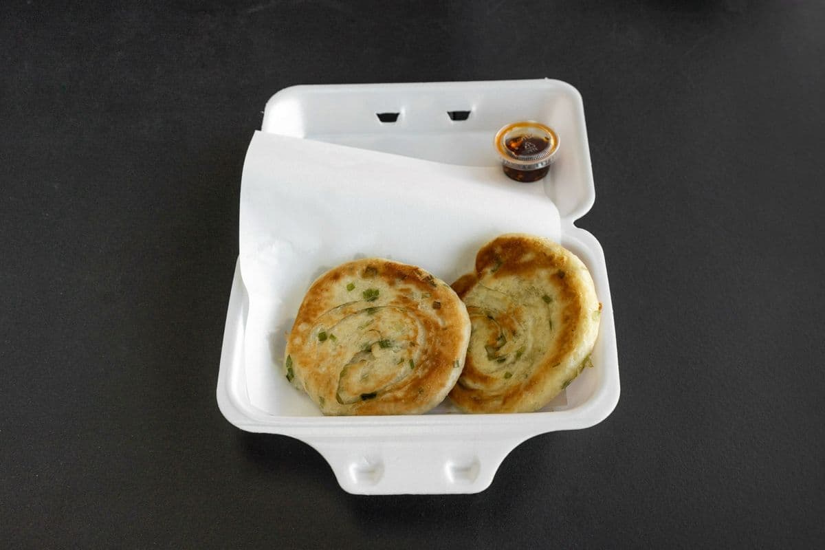 6. Stuffed Green Onion Cakes (2 pcs)