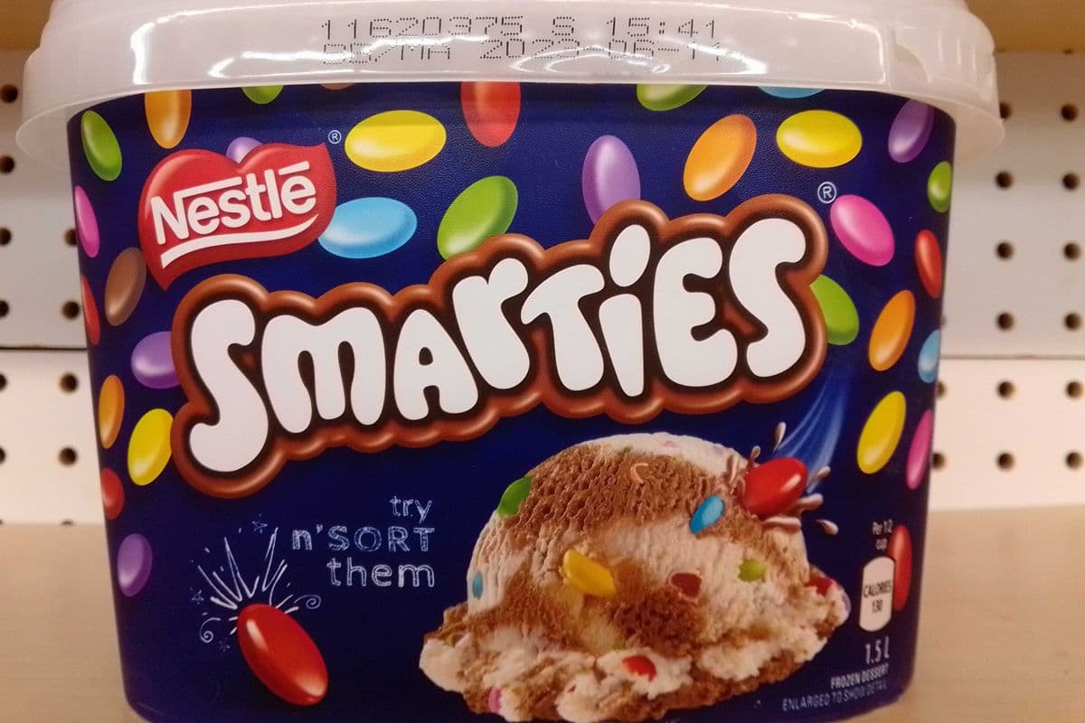1.5 litter Smarties ice cream tub