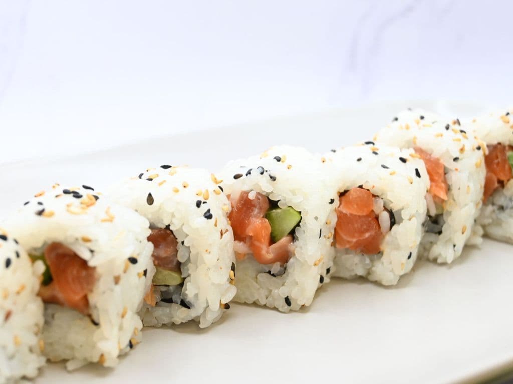 Spicy Salmon Roll
