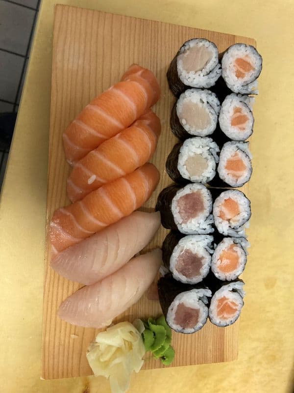 Tuna and Salmon Combo
