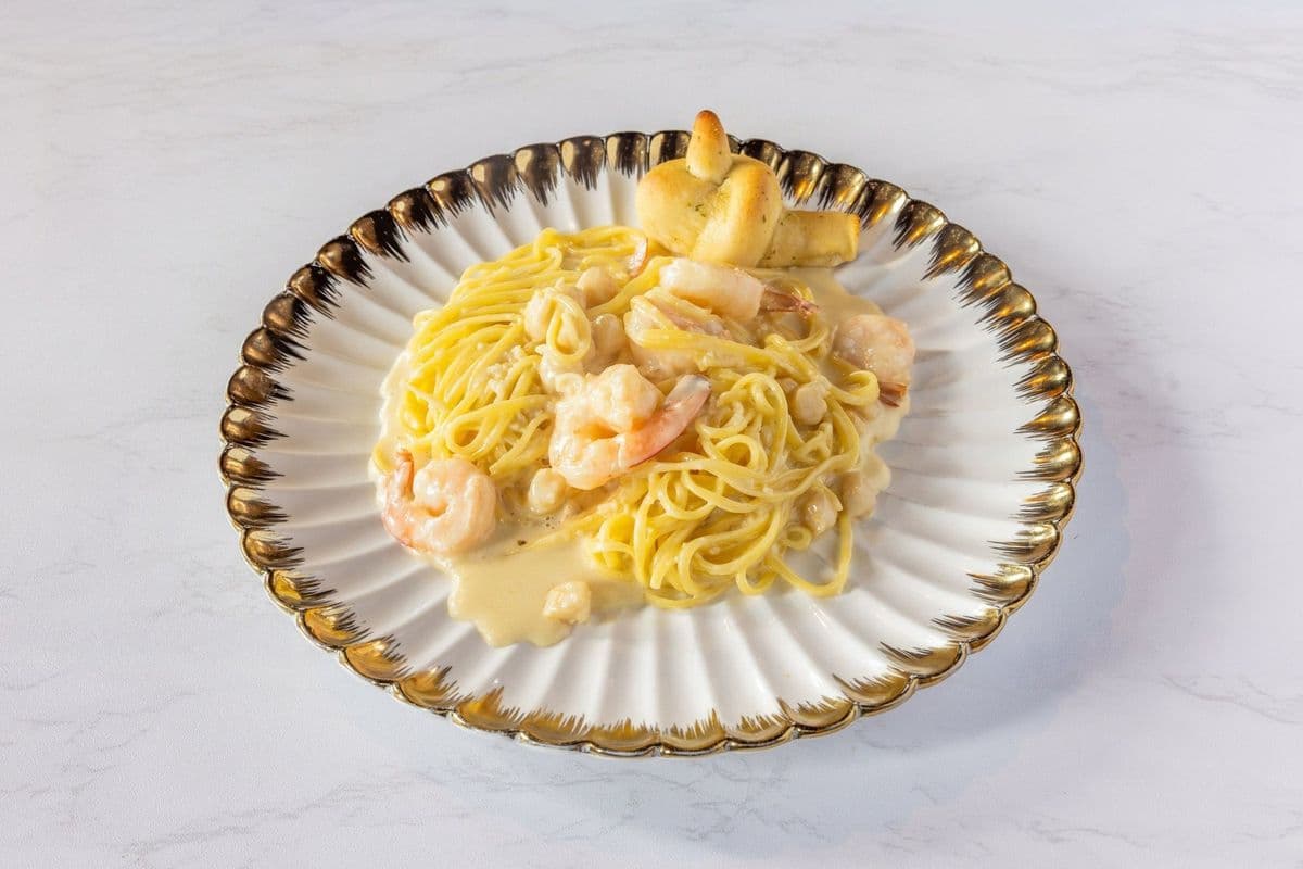 Linguine In a Lemon Cream Sauce with Black Tiger Shrimp