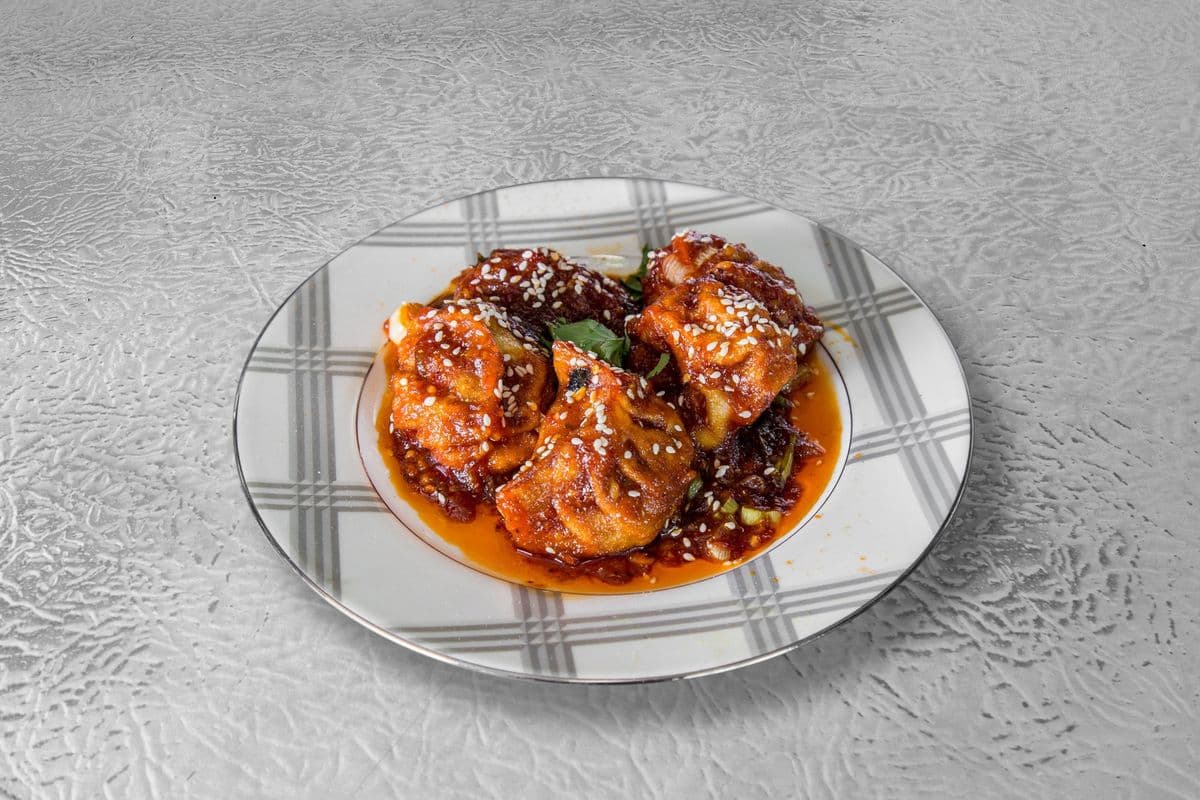 Vegetable fried Momo (10 pcs) in flavor