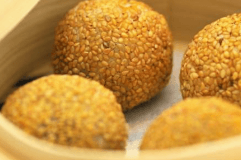 Boules de sésame frites / Fried Sesame Balls