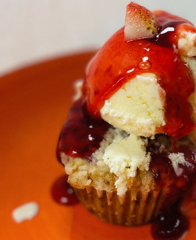 Special Strawberry Explosion Dessert (V)