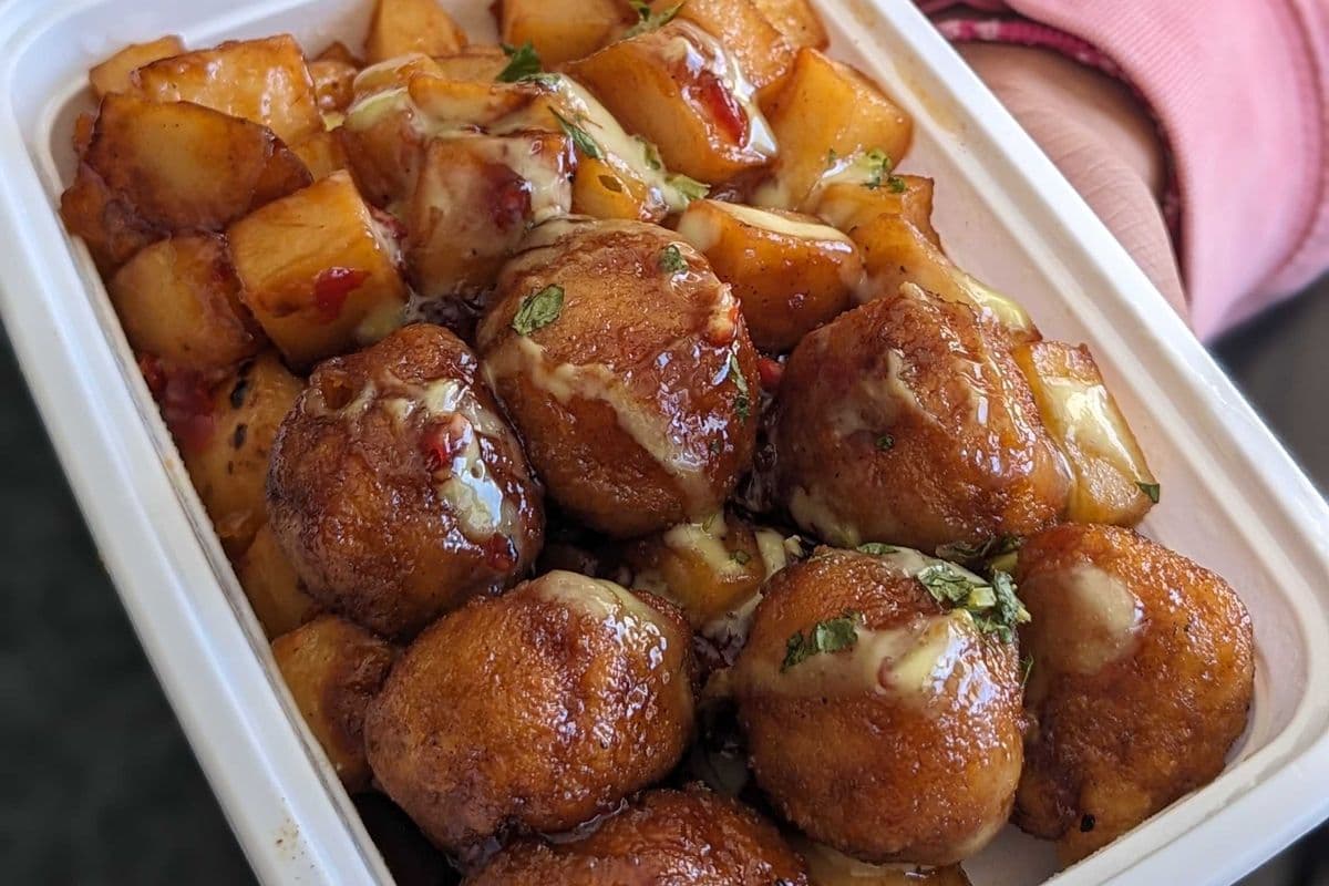 Chicken balls with hashbrown plate