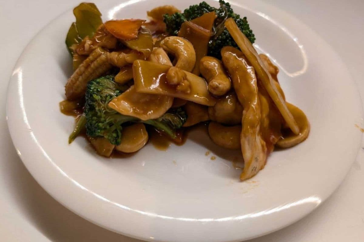 Cashew chicken