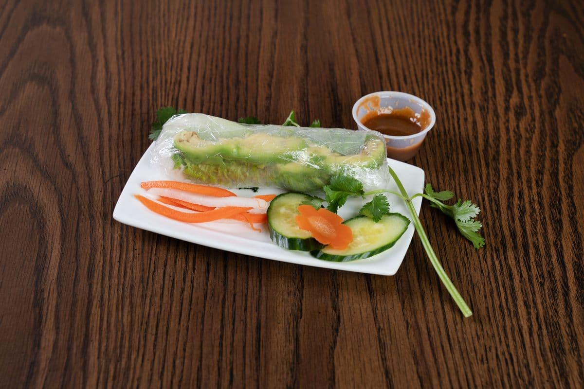 Avocado Salad Roll
