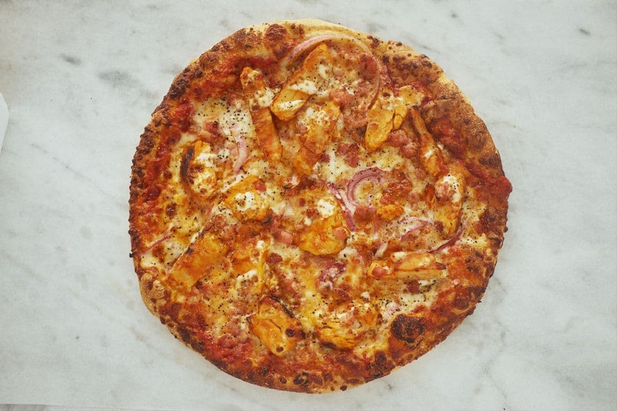 Buffalo Chicken N' Ranch (Medium) (8 slice)