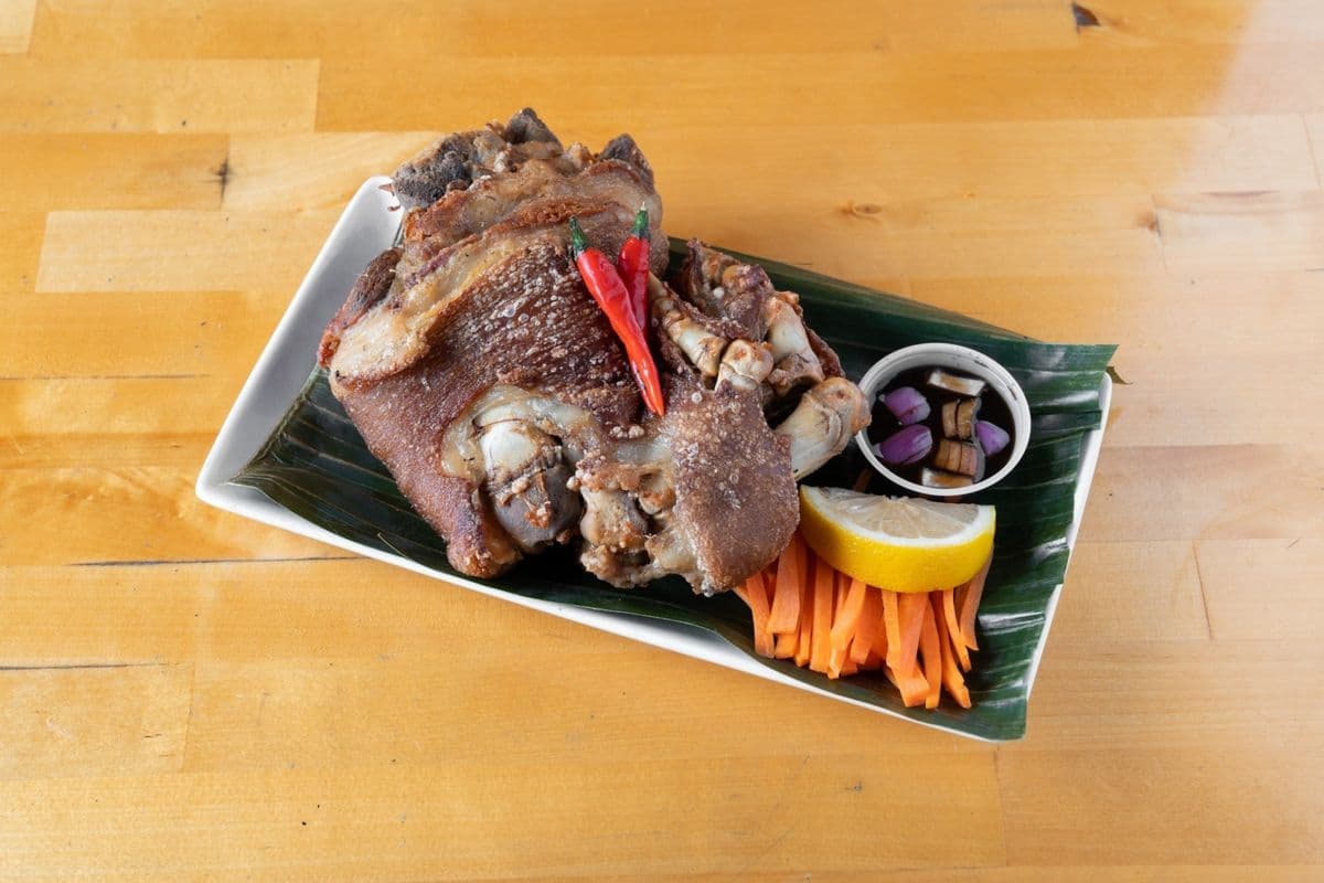 Jarret de porc frit / Crispy Pata